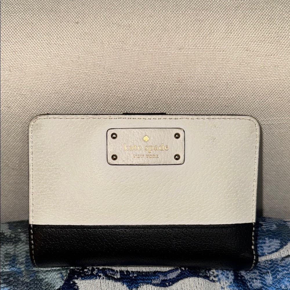 Kate Spade Black and White Leather Wallet